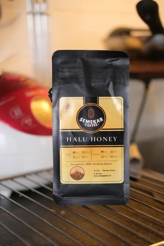 Bag of Semekar Coffee Halu Honey beans